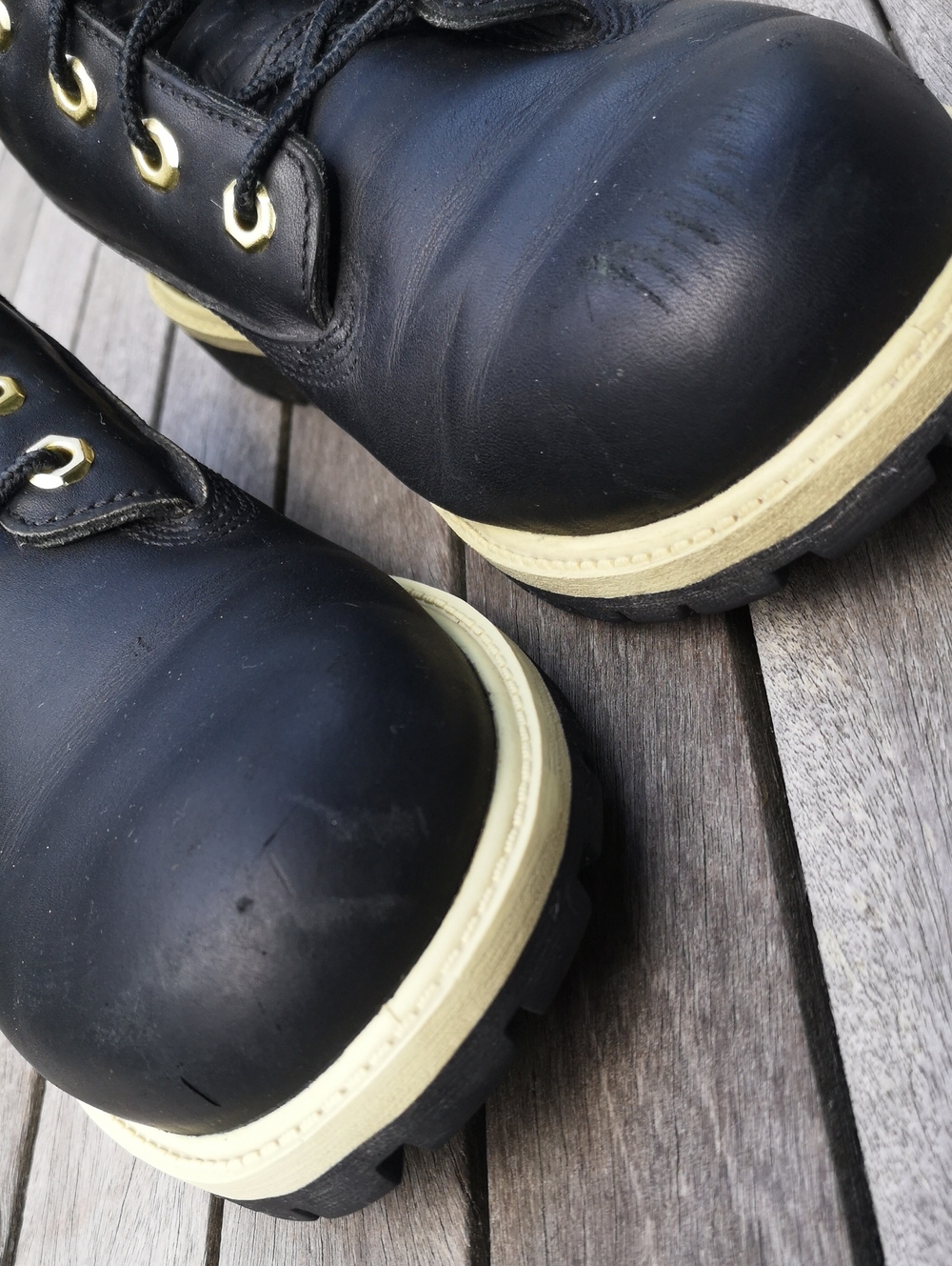 Timberland black leather laced ankle boots - Picture 8 of 12